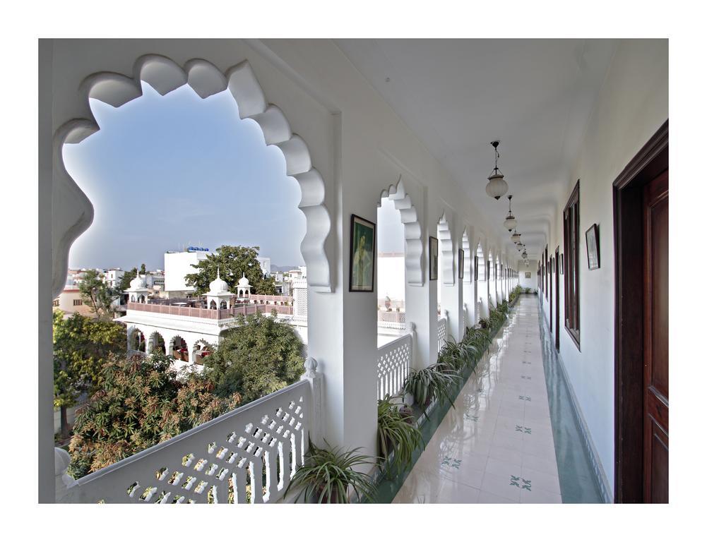 Heritage Khandwa Haveli Hotel Jaipur Buitenkant foto