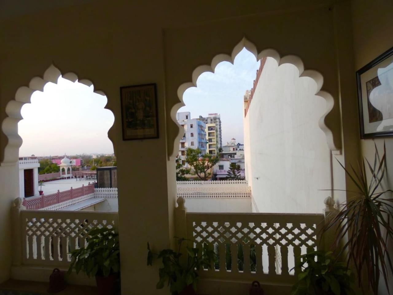 Heritage Khandwa Haveli Hotel Jaipur Buitenkant foto